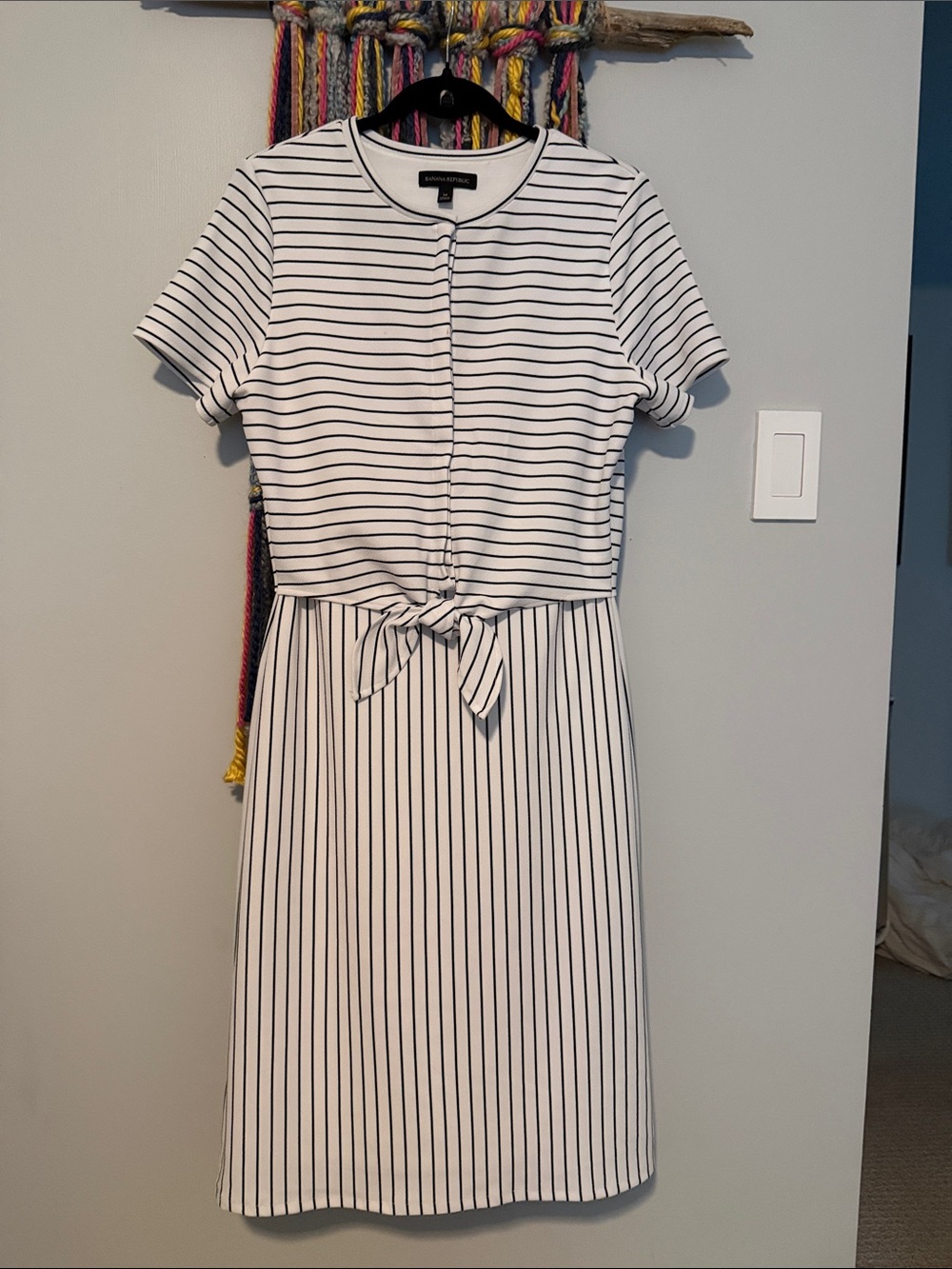 Banana Republic Tie-waist midi dress